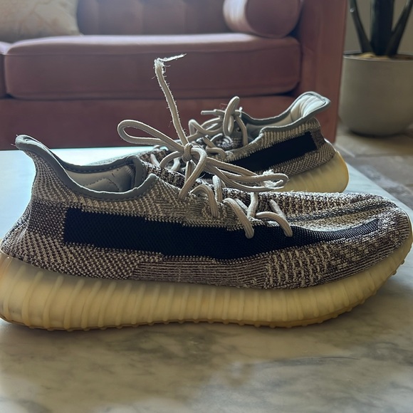 Yeezy Boosts size 12 men’s